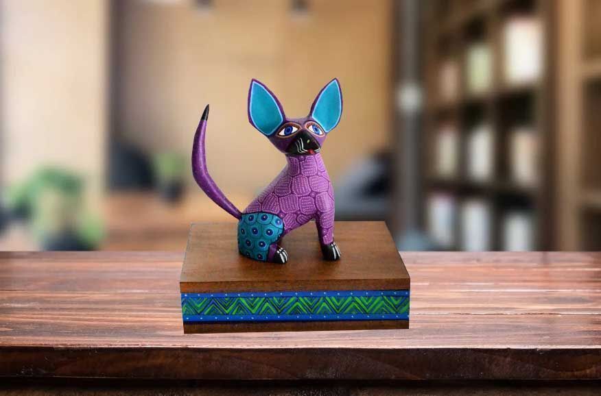 Alebrije con base especial con cintillo pintado
