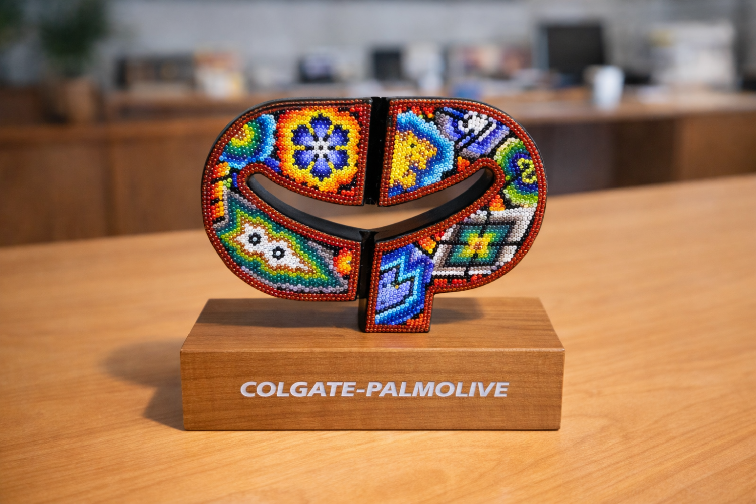 Proyecto especial para Colgate - Palmolive con arte huichol